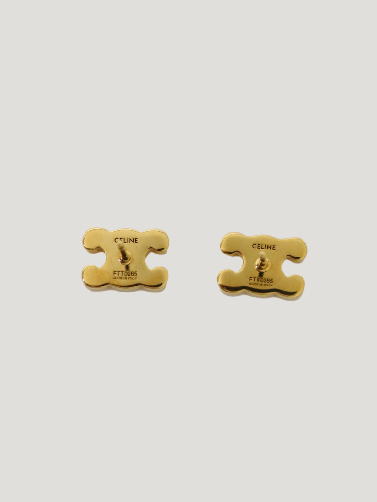 トリオンフピアス