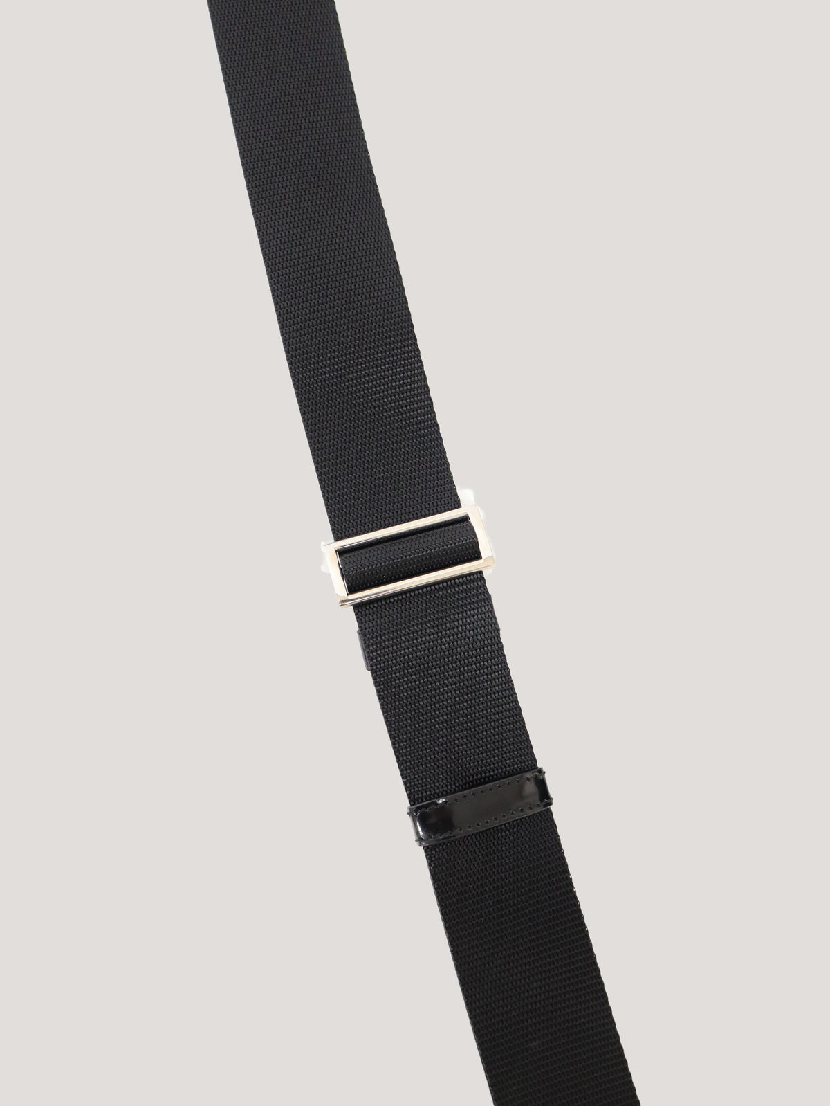 三角ロゴ金具ナイロン2Wayバッグ