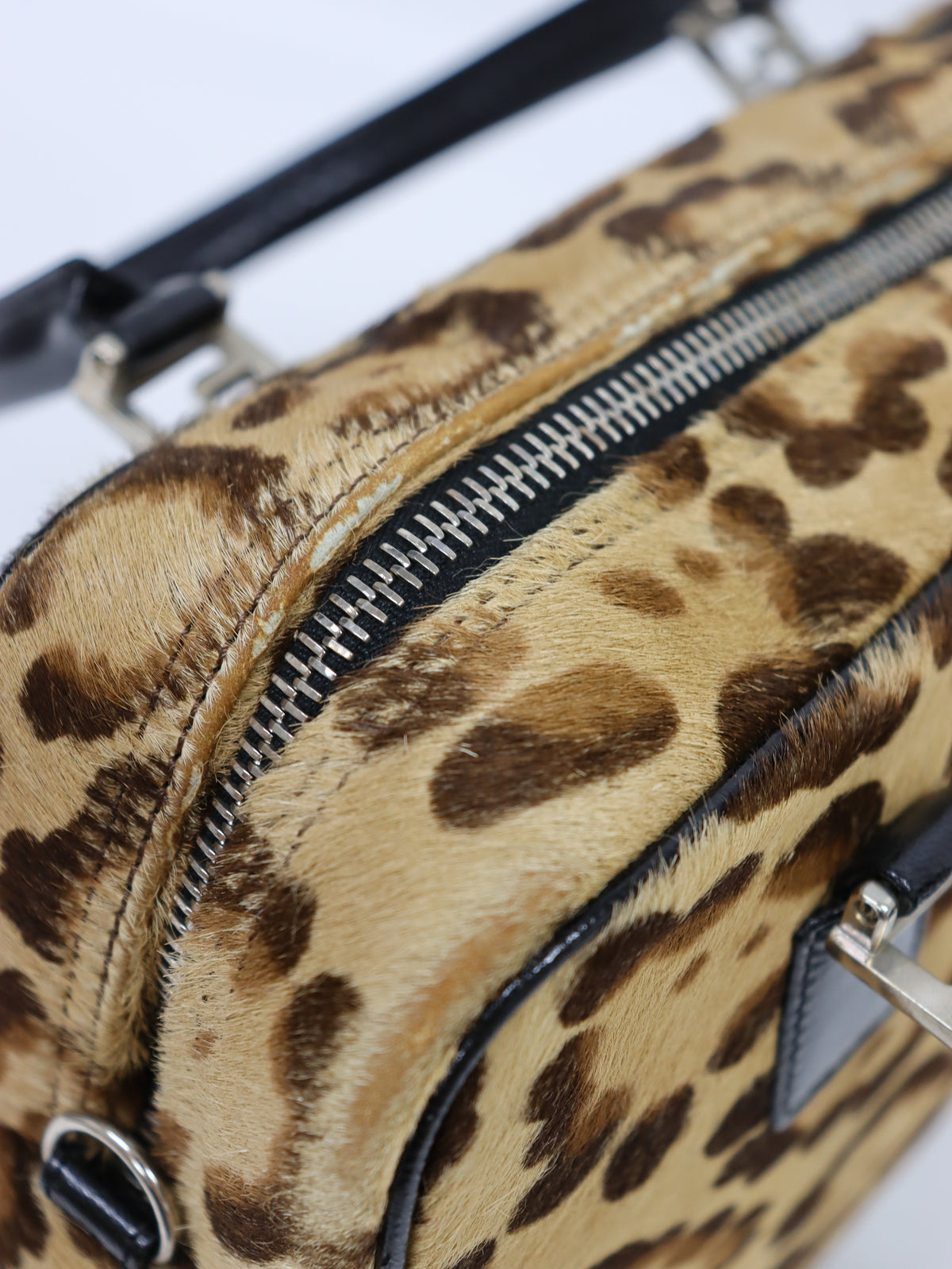 Hair-on hide 2-way bag