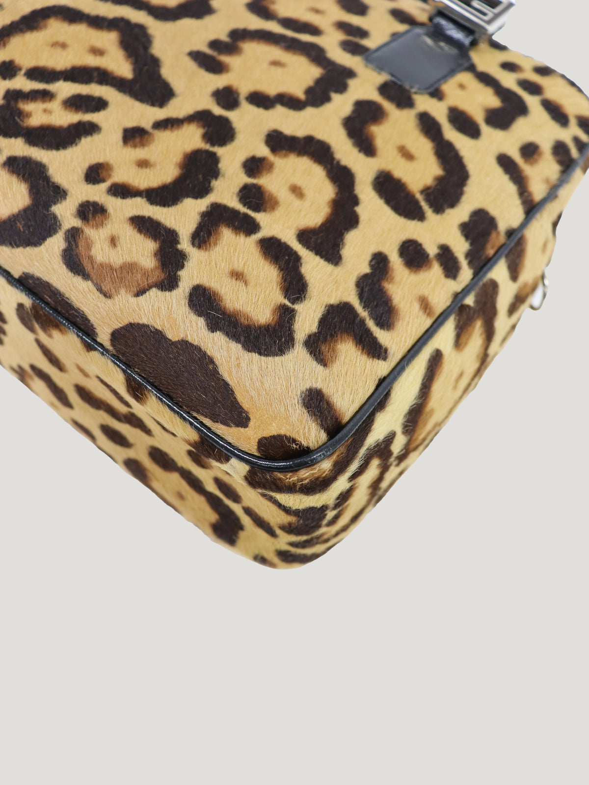 Hair-on hide 2-way bag