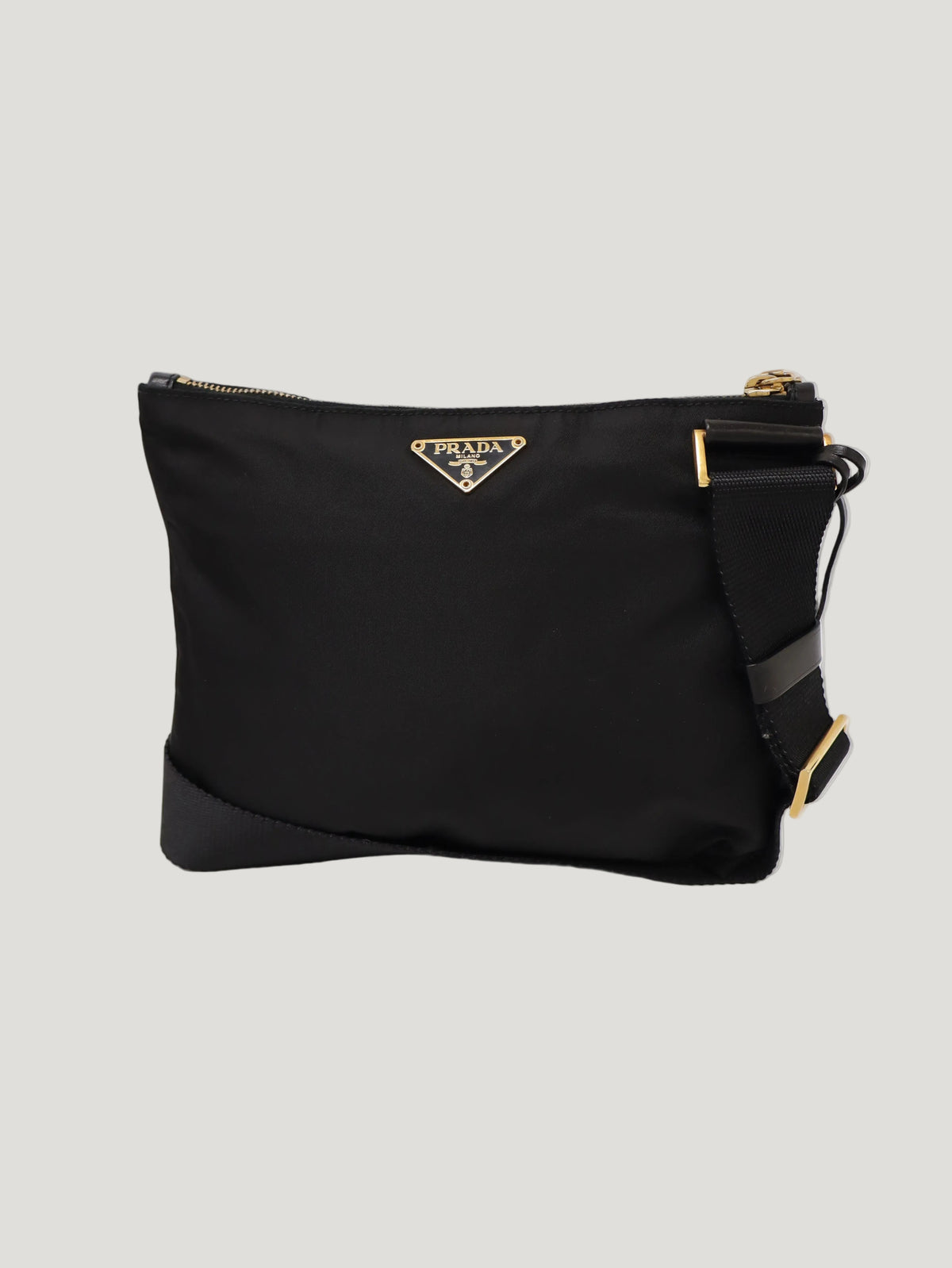 Triangle Logo Hardware Nylon Shoulder Bag – Hedy