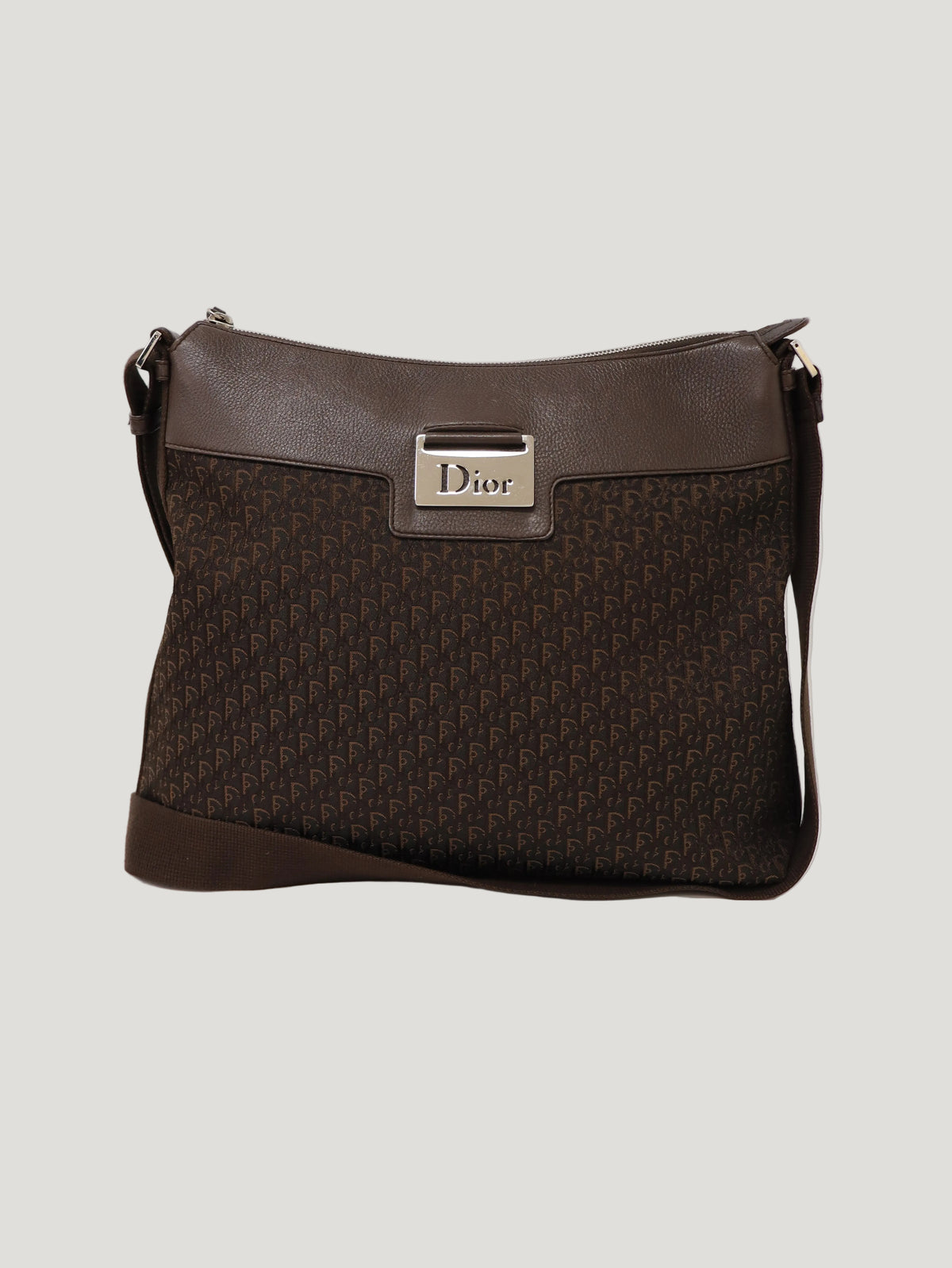 Street Chic One-Shoulder Bag