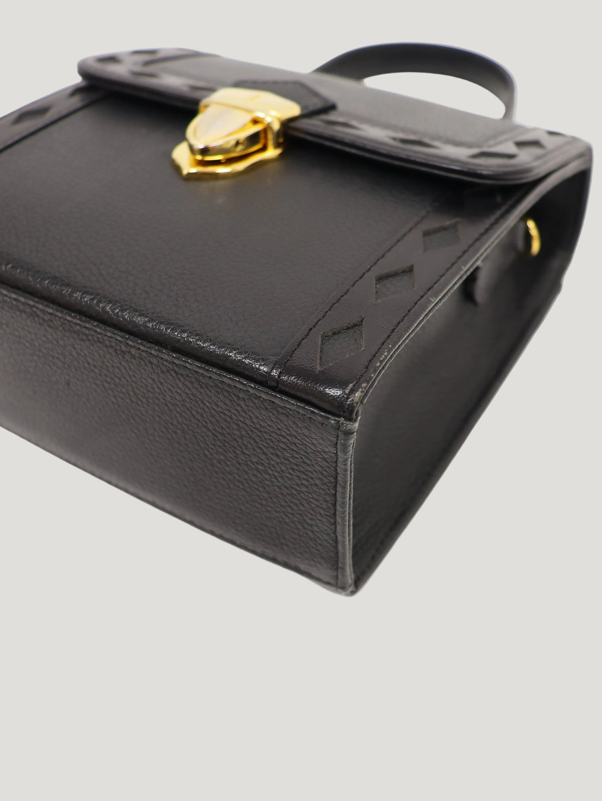 ロゴ金具レザー2Wayバッグ
