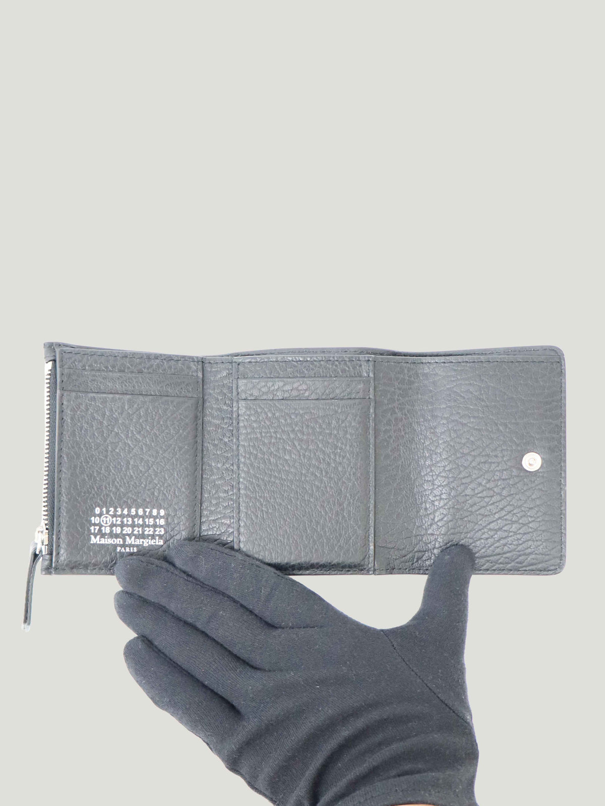 4 Stitch Compact Wallet