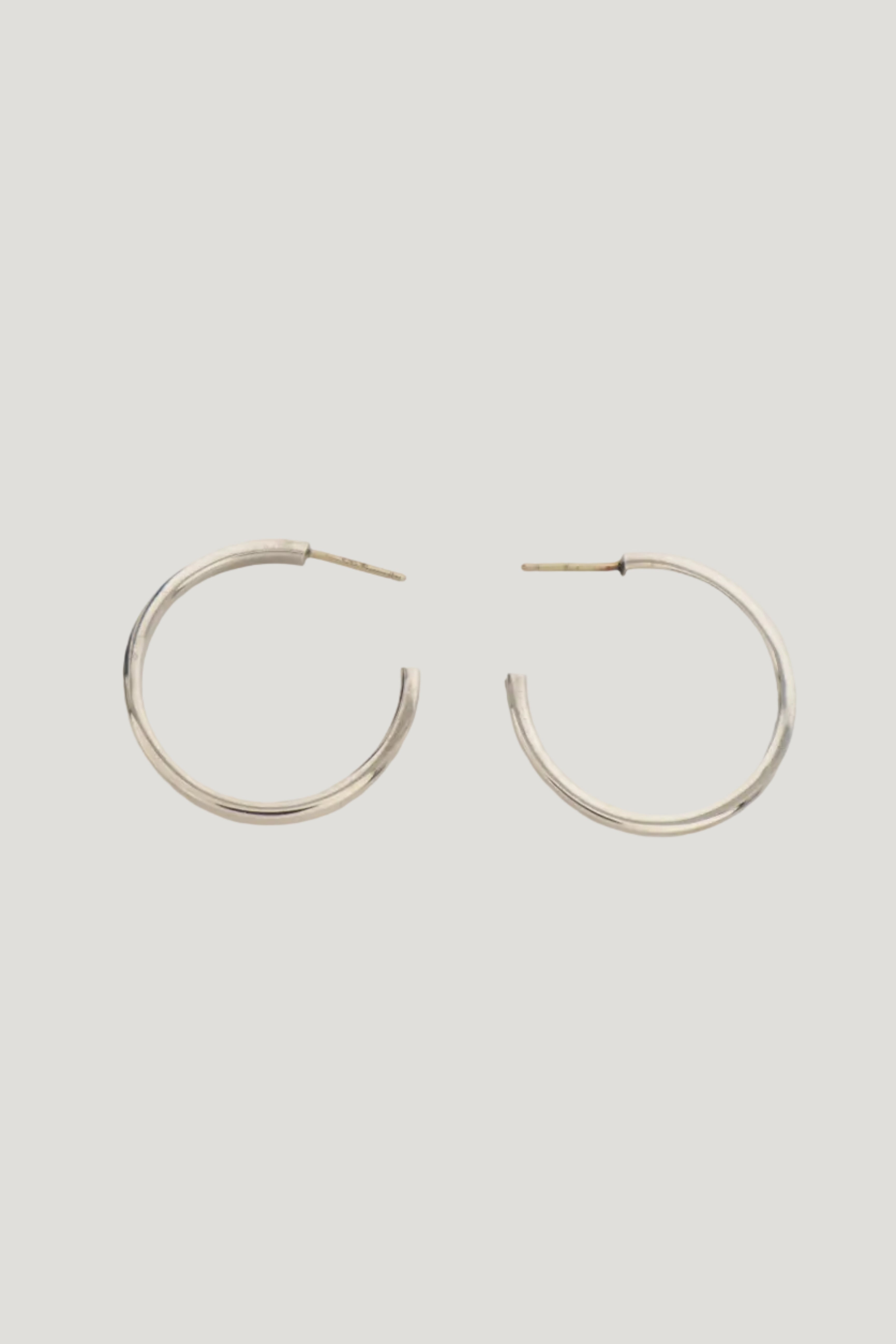 1837ナローフープピアス