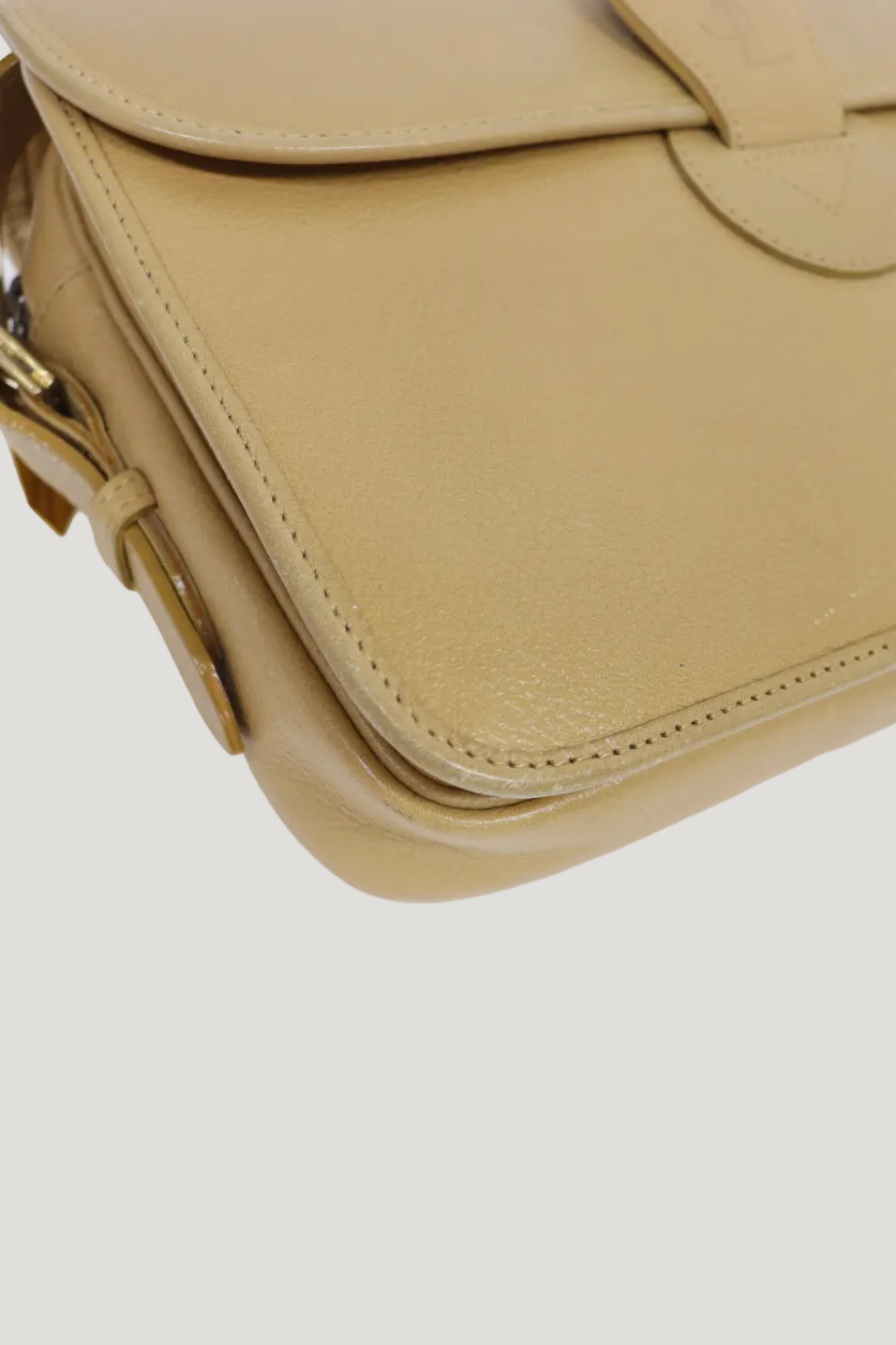 Logo leather shoulder bag