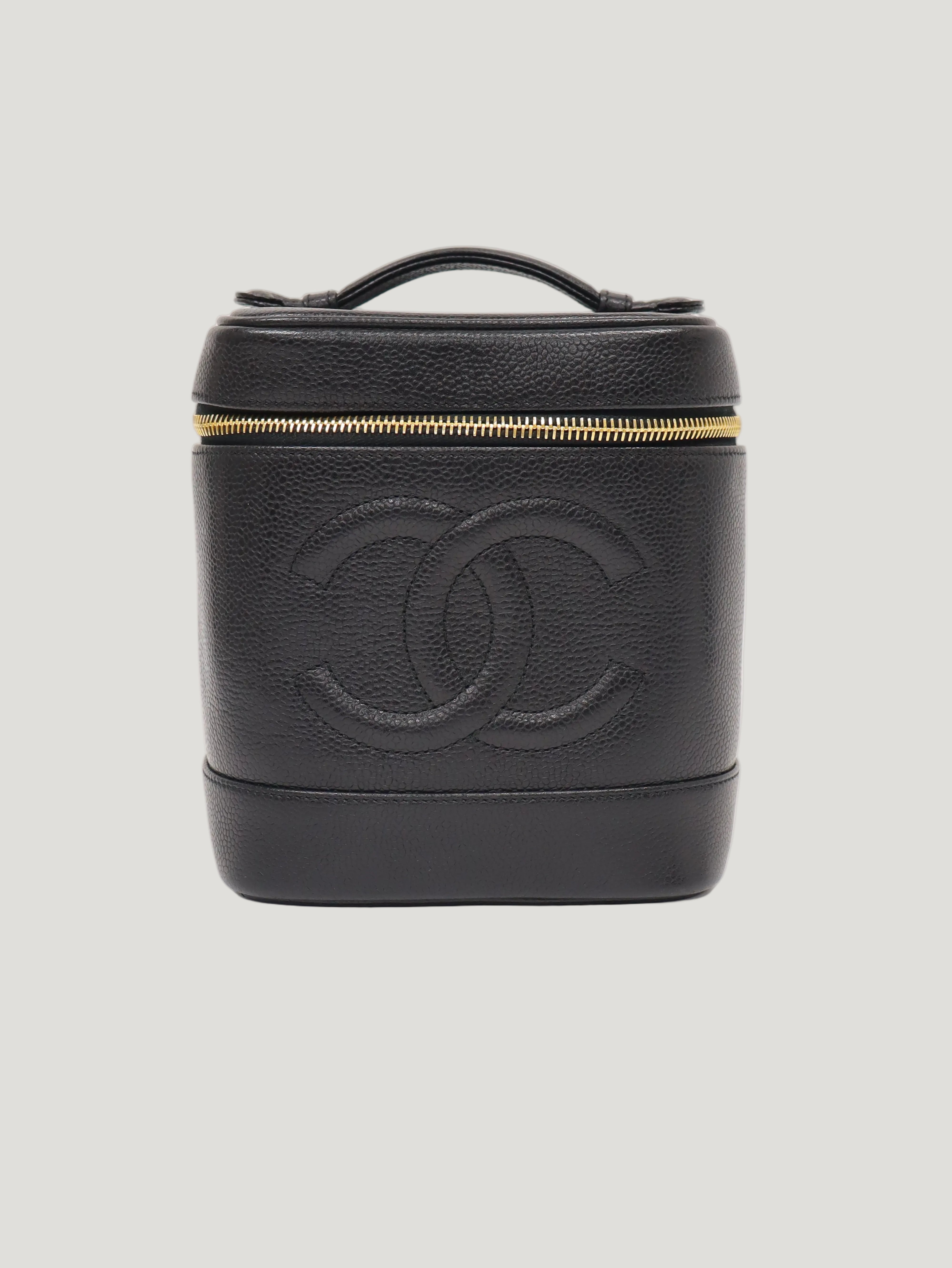 大幅値下げ中！CHANEL キャビアスキン ヴァニティバッグ2way ノベルティ キャビアスキンバニティバッグ – Hedy