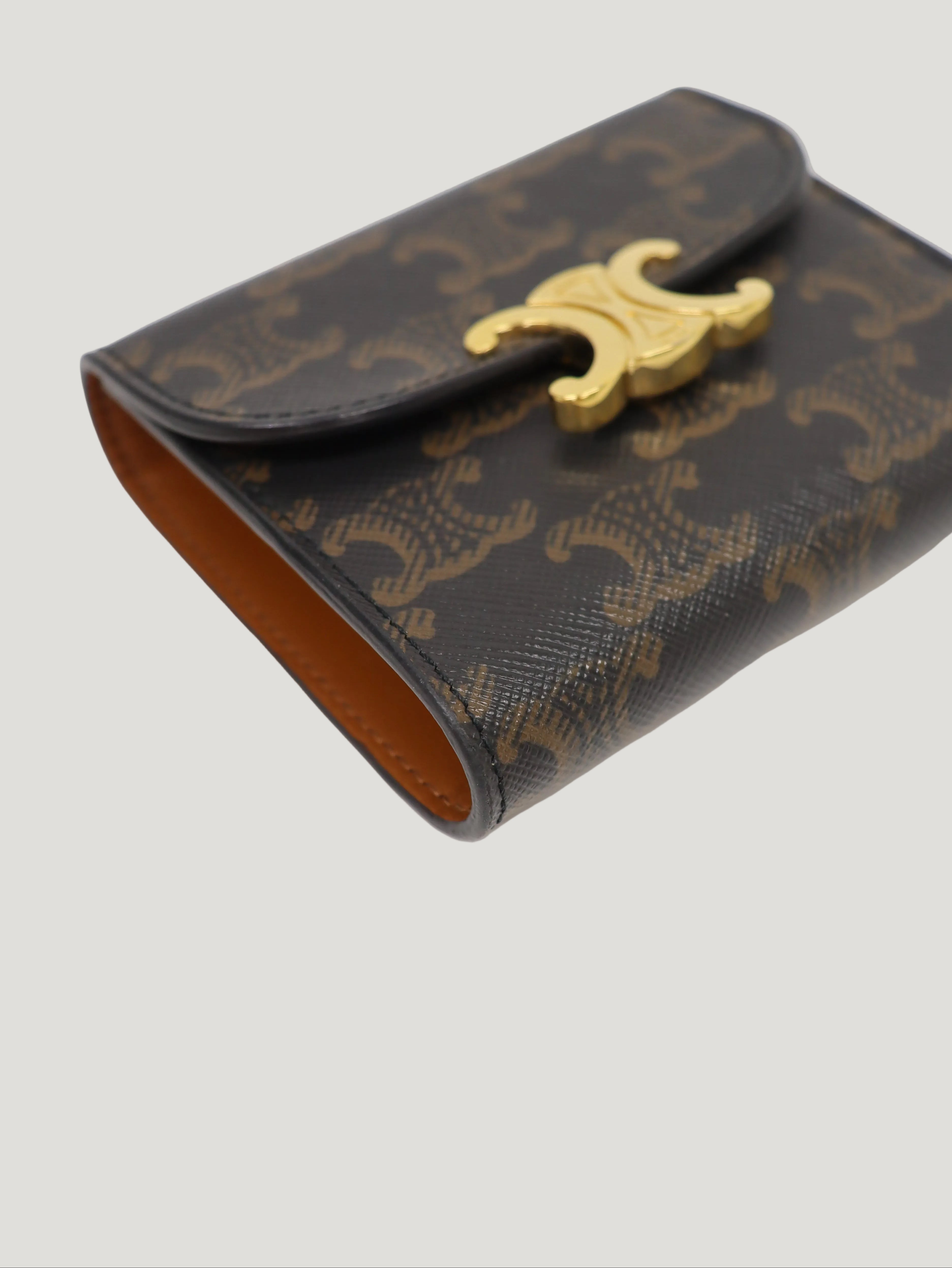 Small Flap Wallet