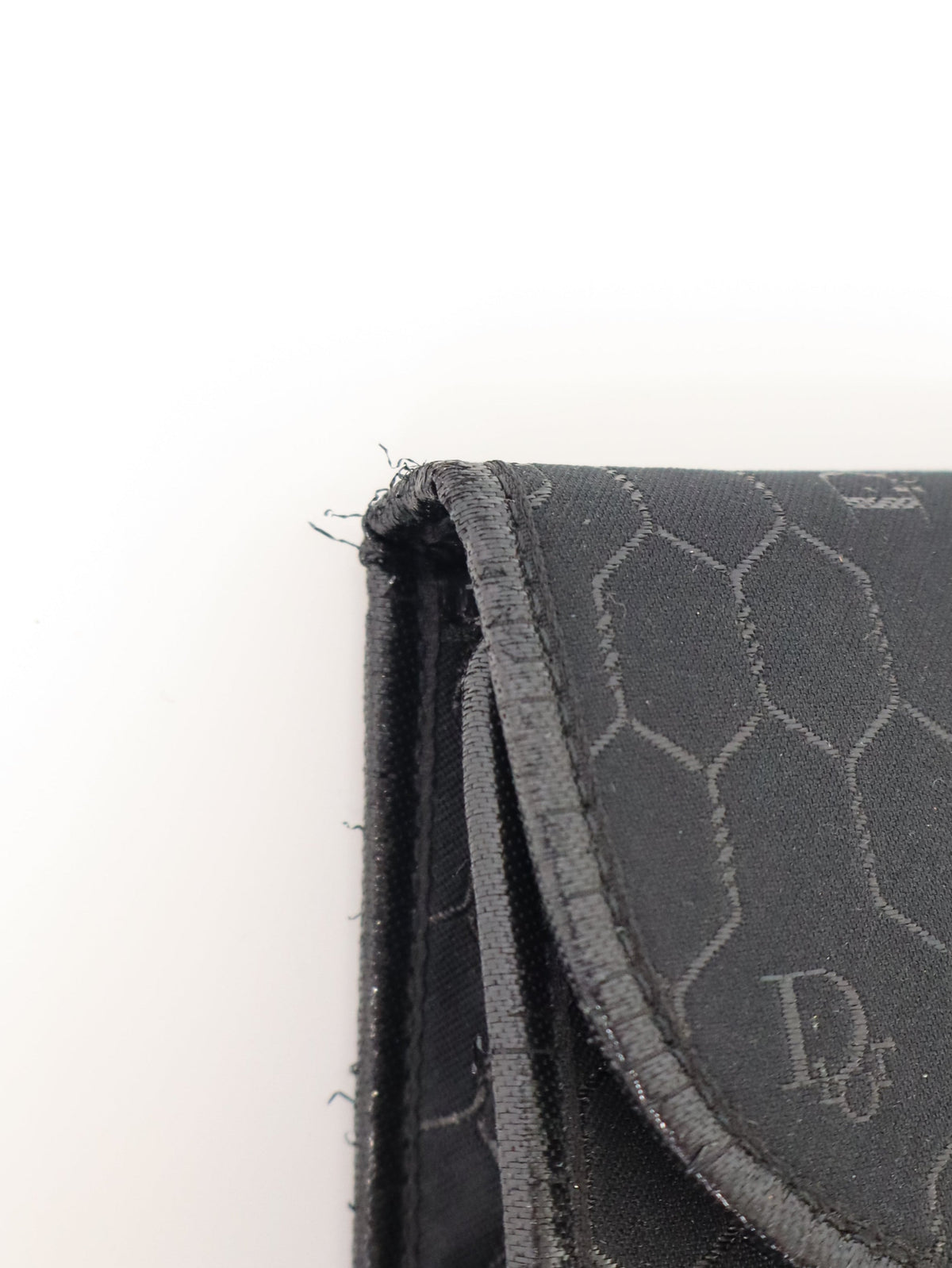 Honeycomb Pattern Chain Shoulder Bag