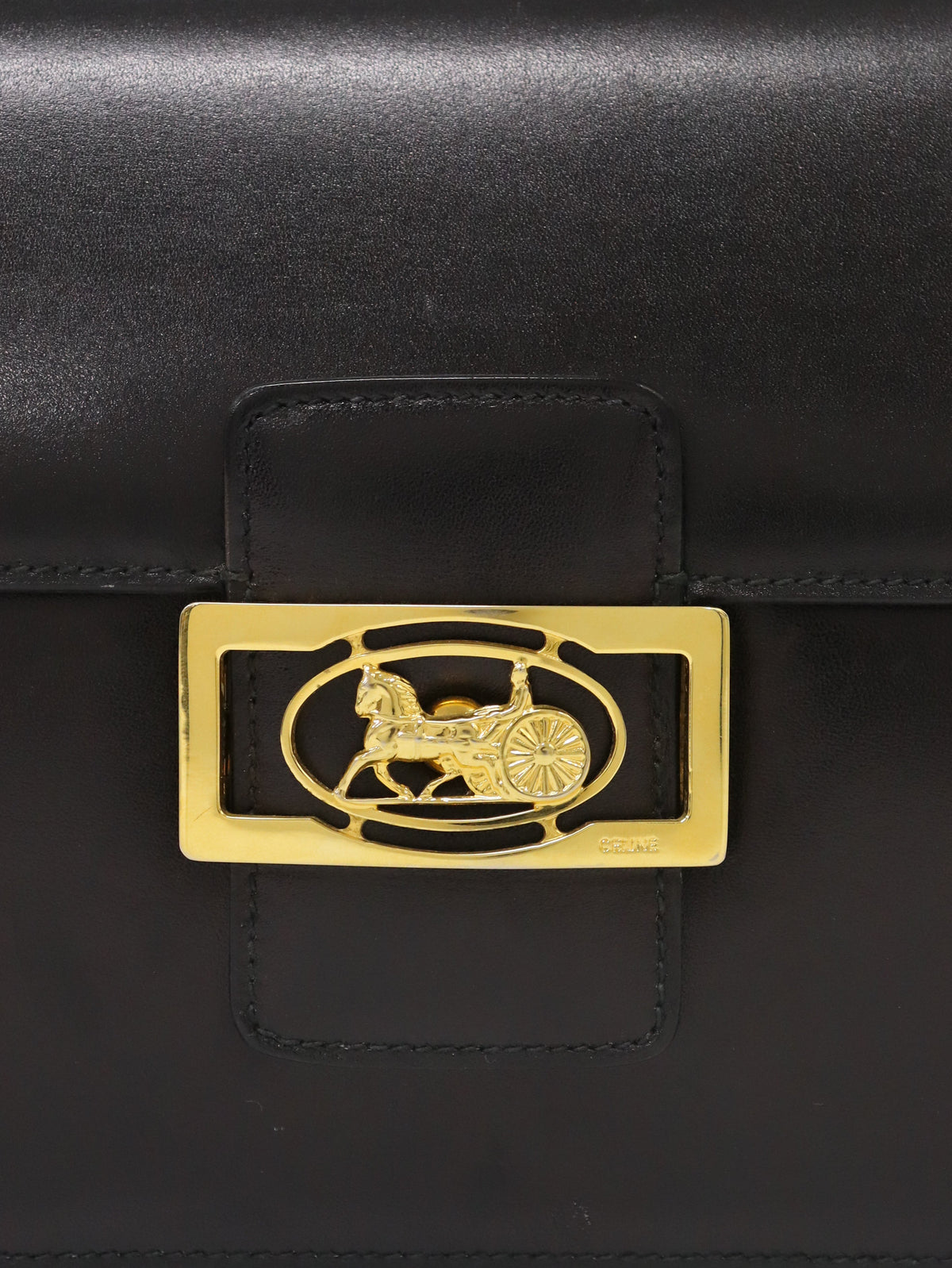 馬車金具レザーワンショルダーバッグ