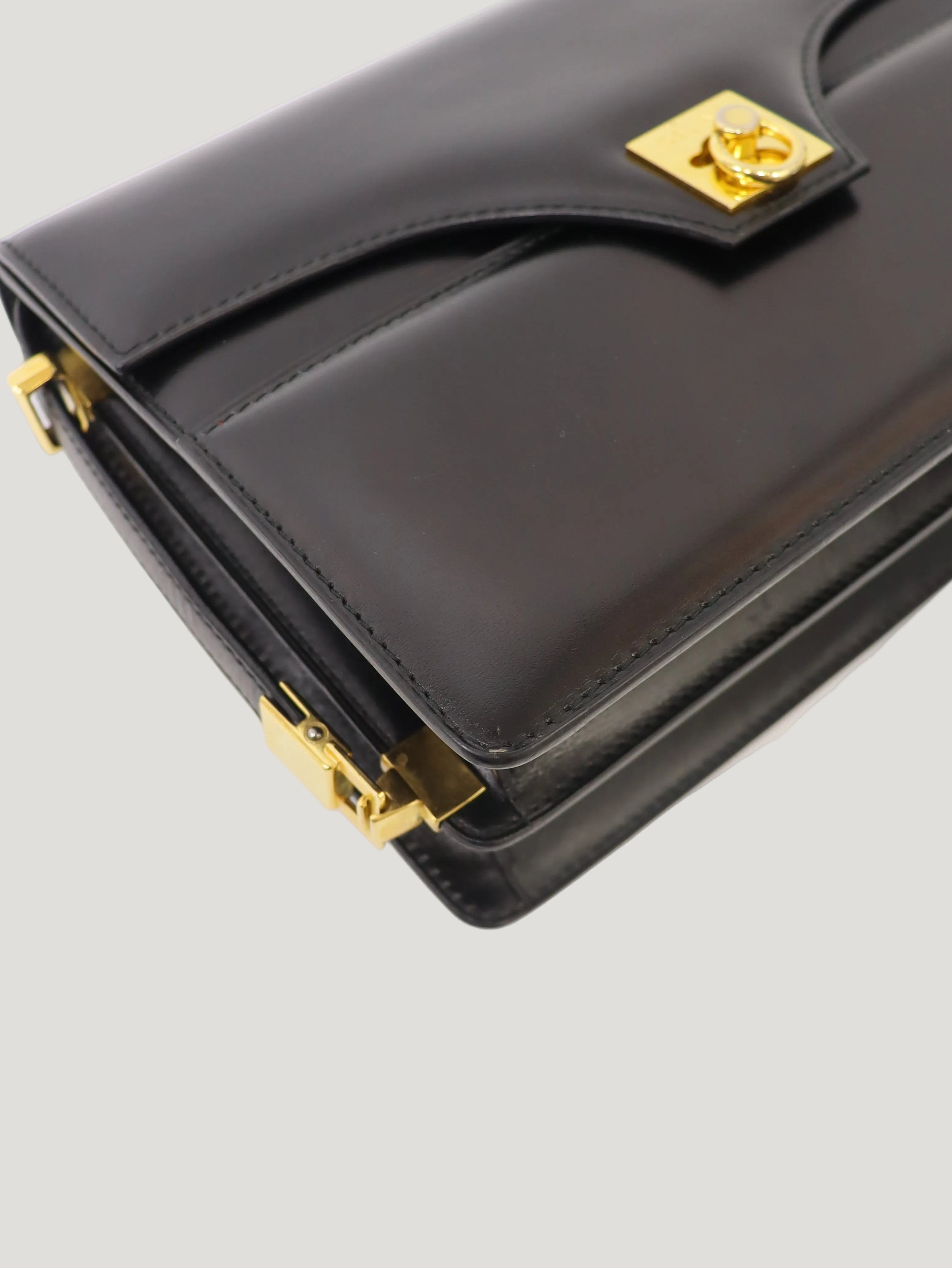 Gancini Hardware Leather One Shoulder Bag