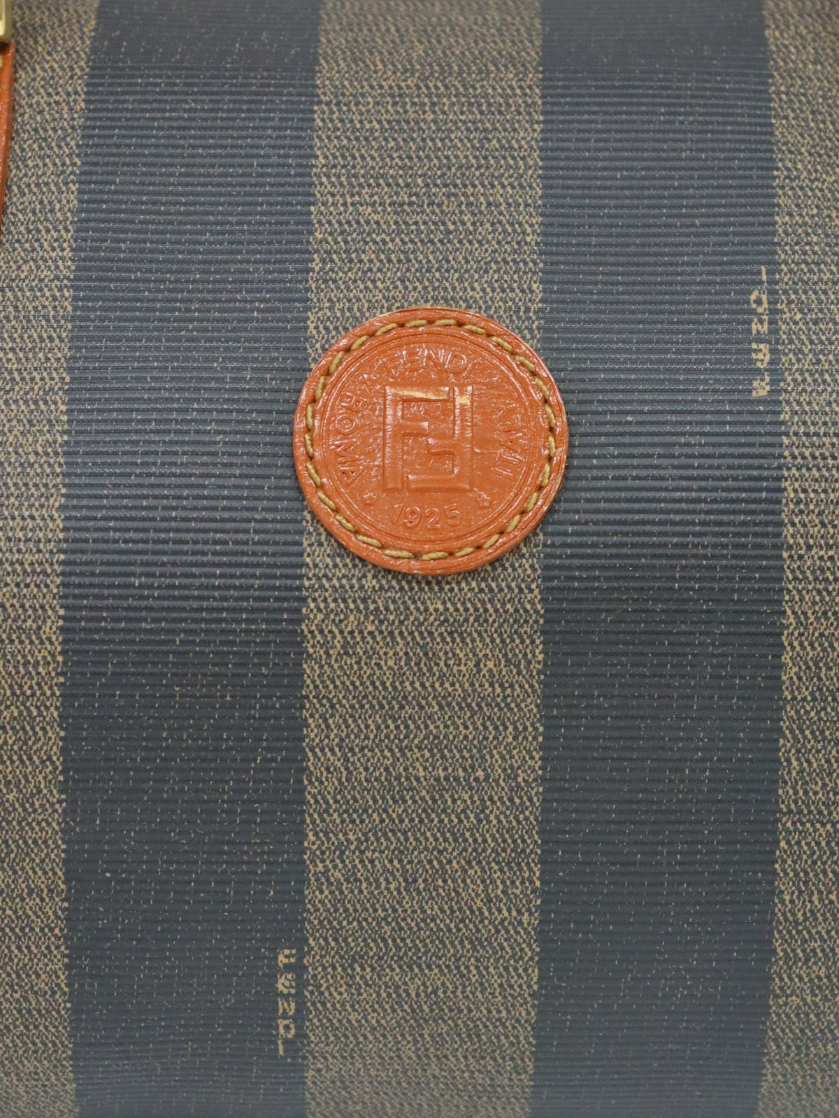 ぺカン柄ボストンバッグ