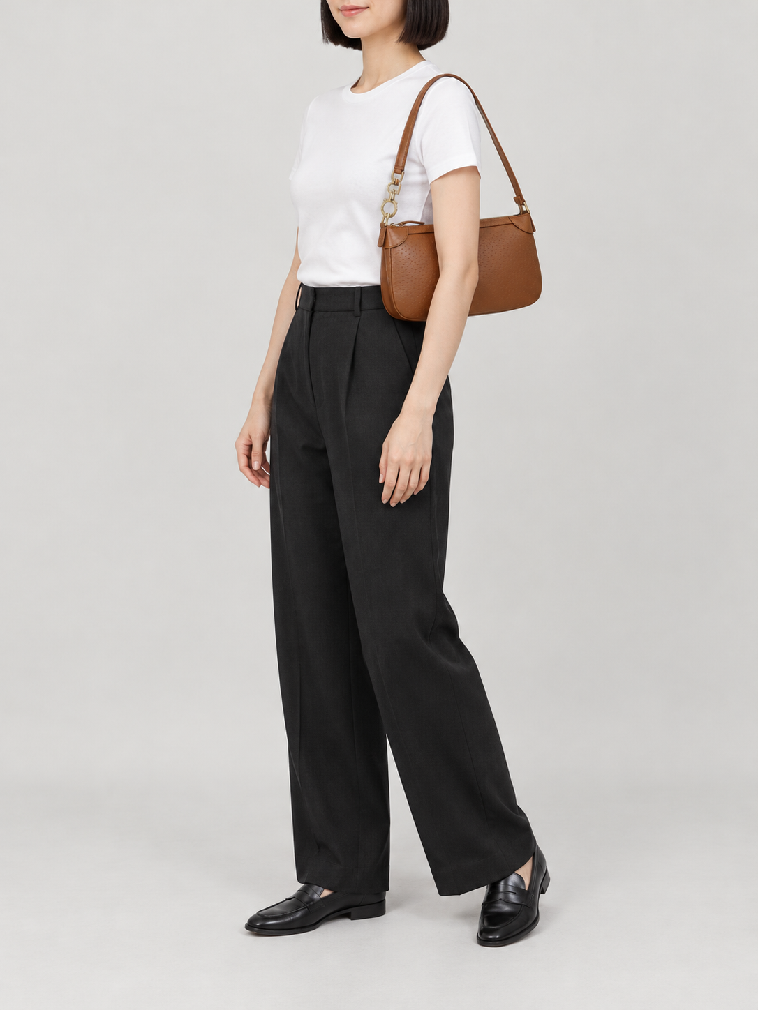 Gancini hardware leather one-shoulder bag