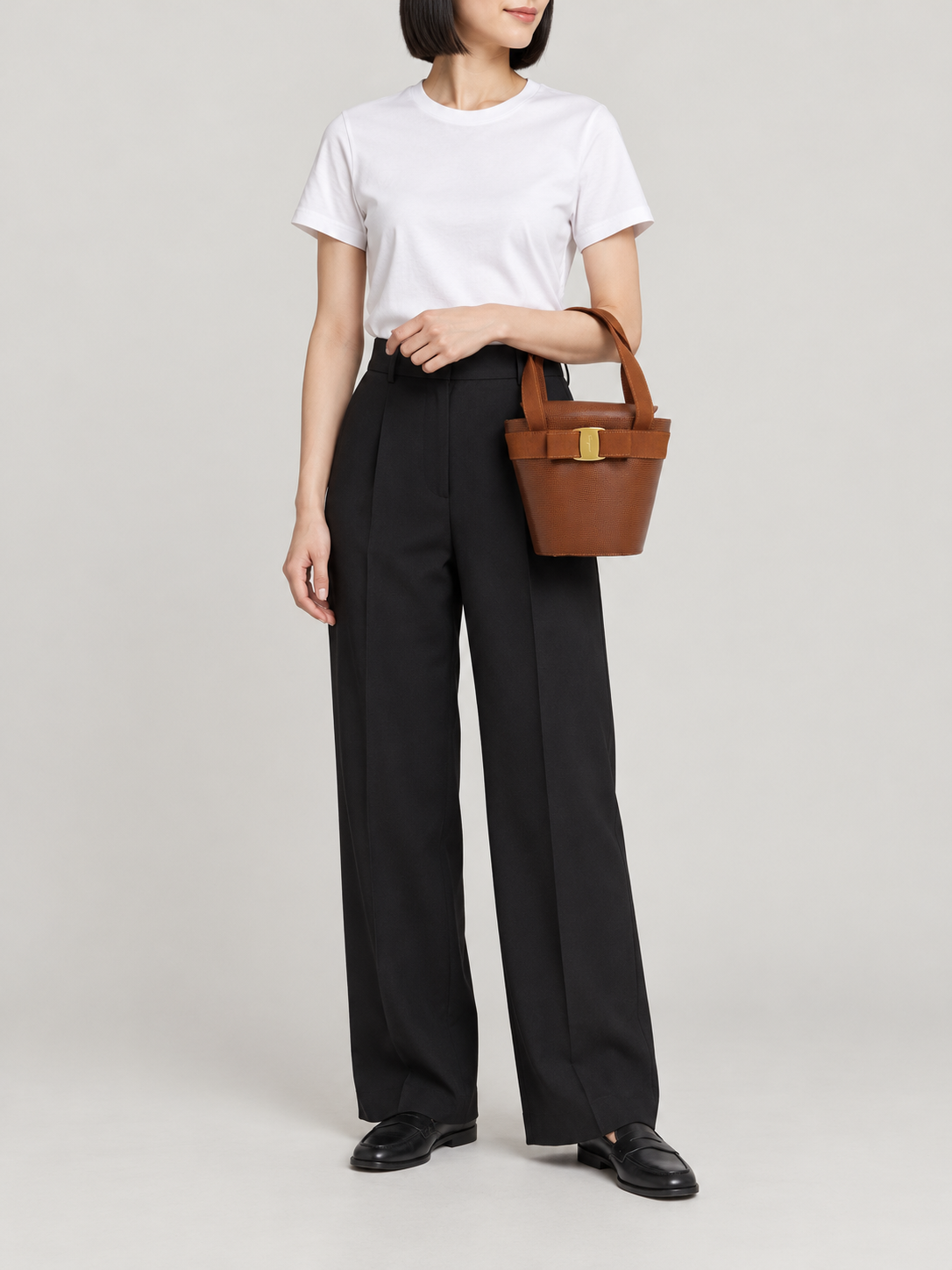 Vara Hardware Leather Handbag